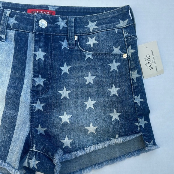 New GUESS Women’s American Flag Denim Short SZ 27 - Picture 2 of 6